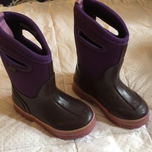 Purple Waterproof Bogs Size 8.